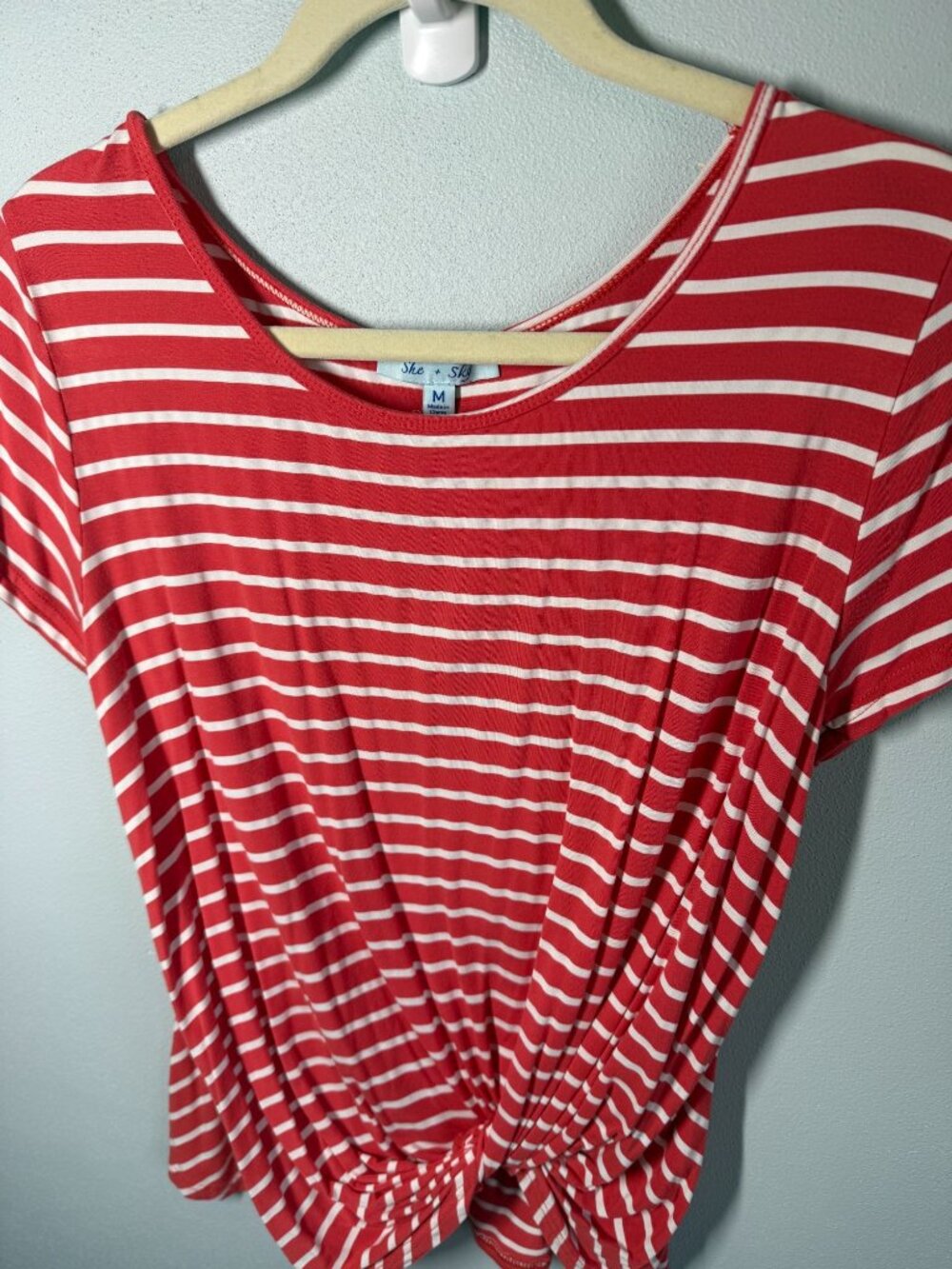 She + Sky Womens Medium Red Stripe Knot Front Tee Casual Short Sleeve Knit Top - Picture 3 of 7